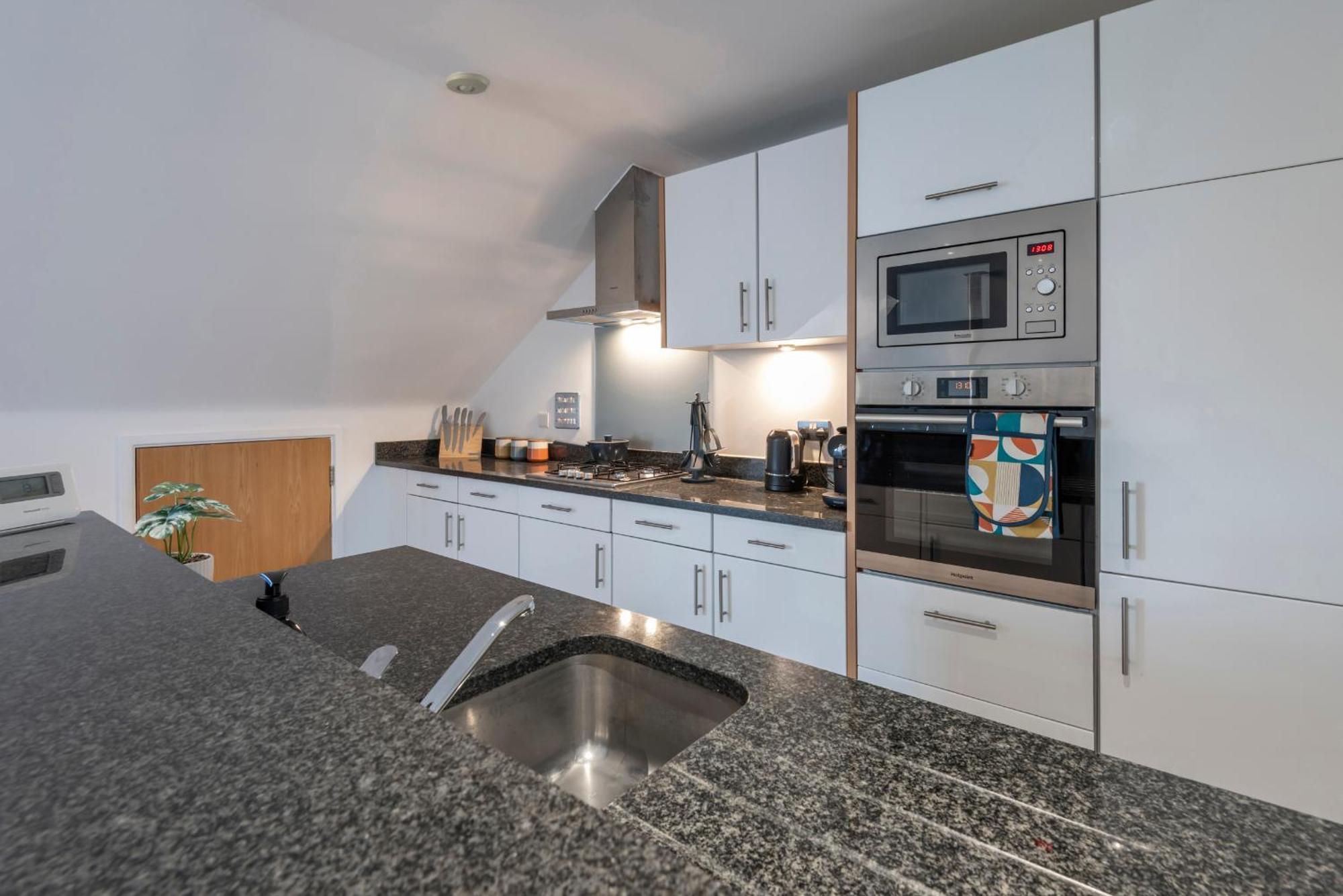 The Loft - Spacious Luxury 2 Bed 2 Bath With Free Secure Parking And Tube Close By Appartamento