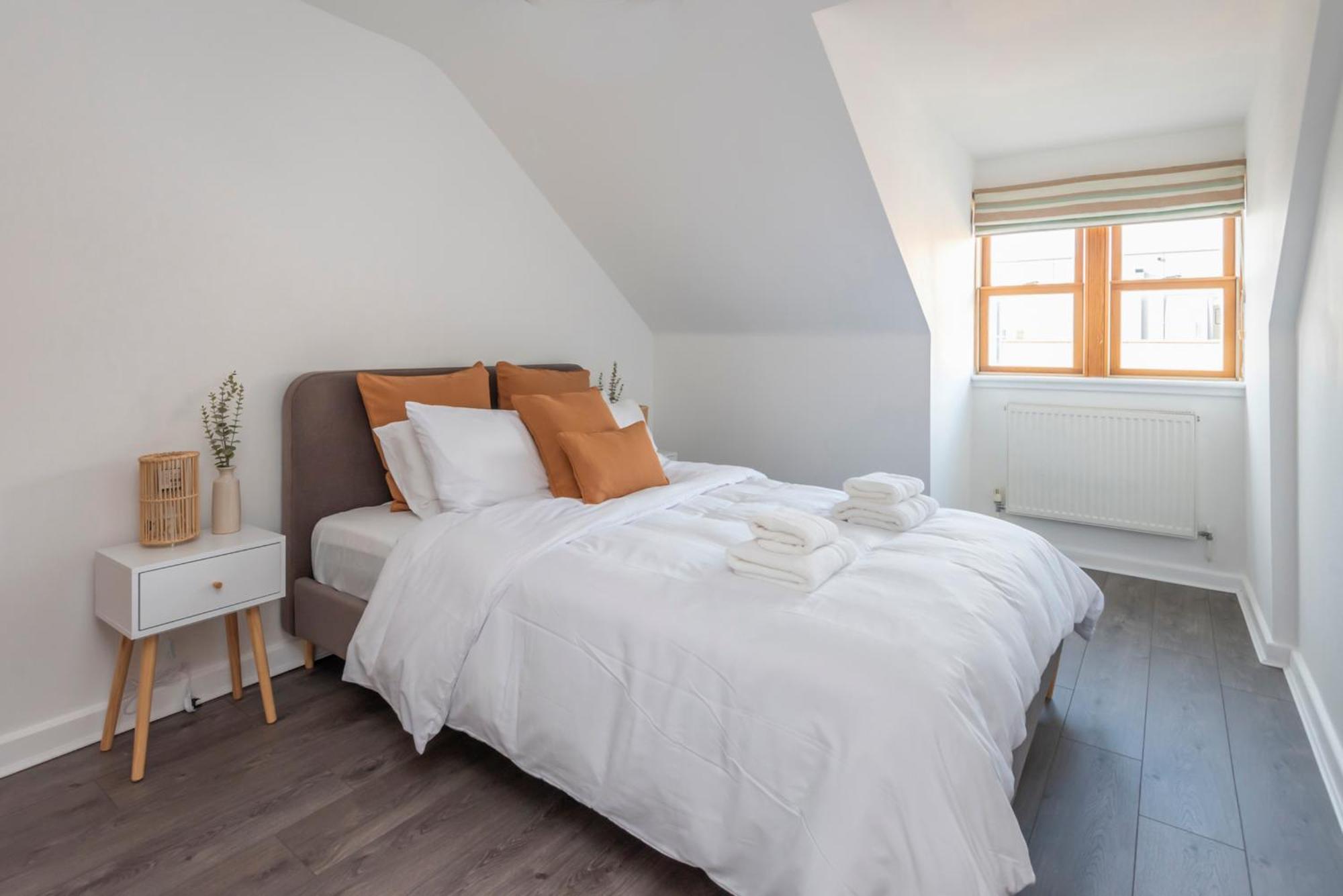 The Loft - Spacious Luxury 2 Bed 2 Bath With Free Secure Parking And Tube Close By * Londra