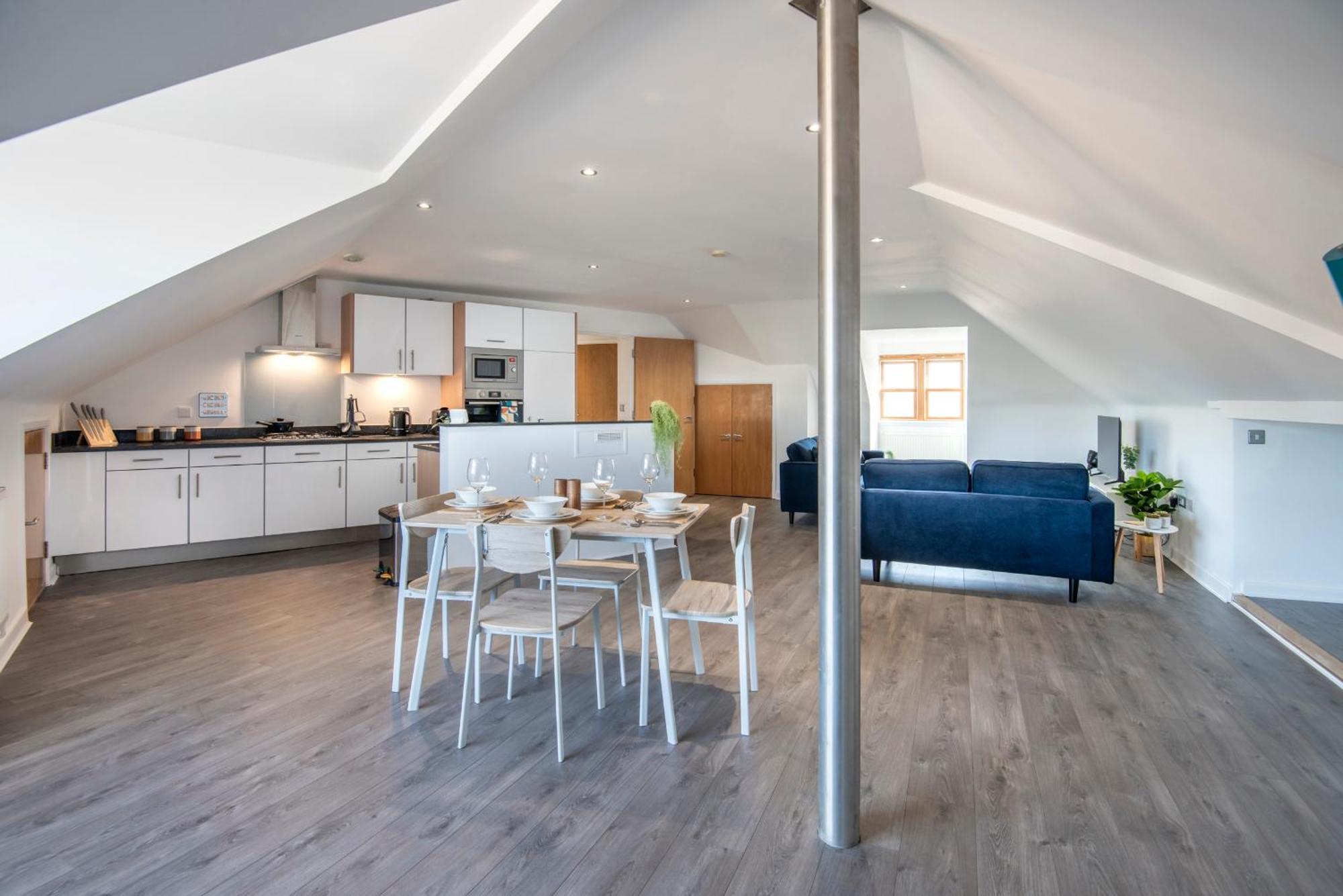 Appartamento The Loft - Spacious Luxury 2 Bed 2 Bath With Free Secure Parking And Tube Close By Londra