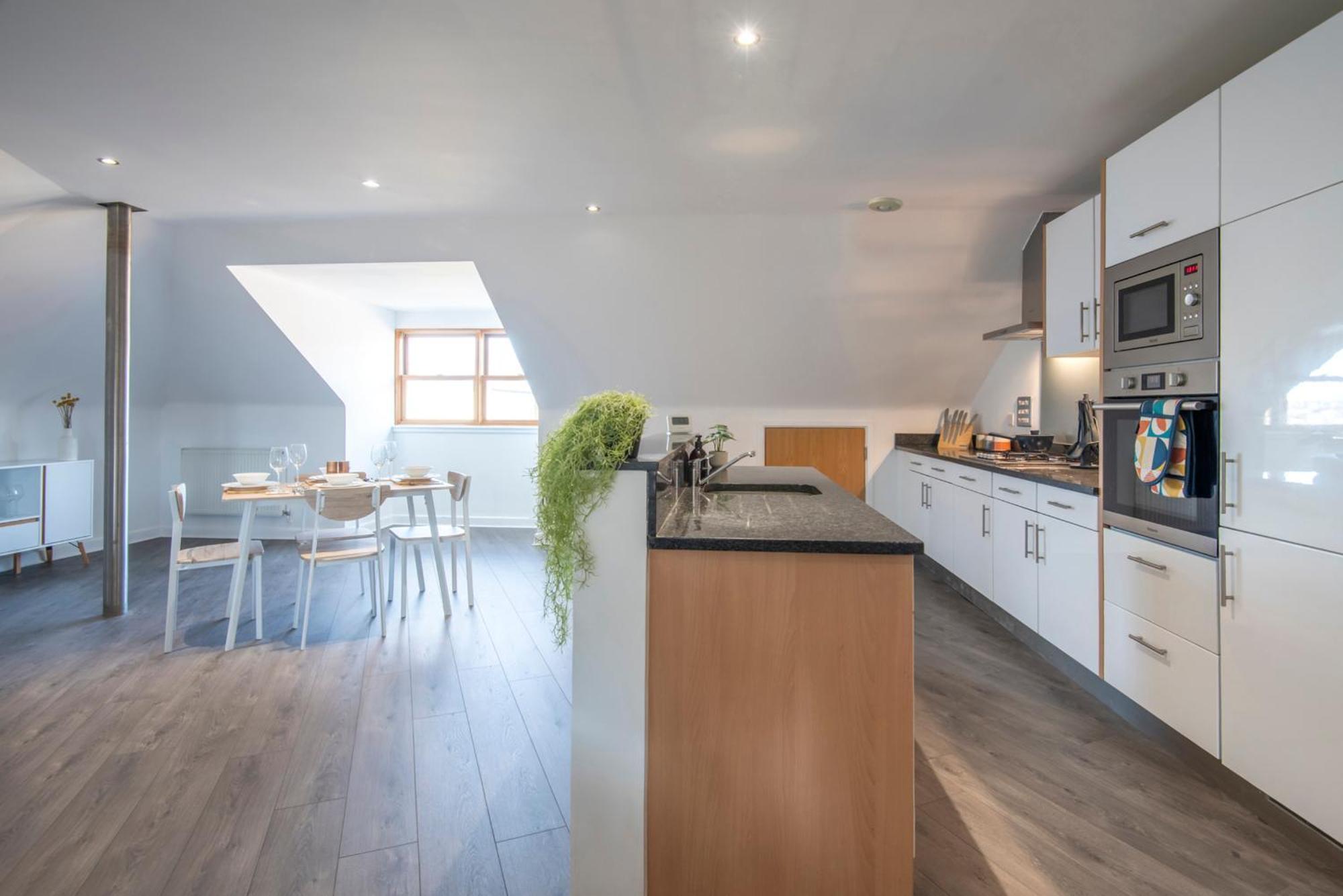 The Loft - Spacious Luxury 2 Bed 2 Bath With Free Secure Parking And Tube Close By Londra