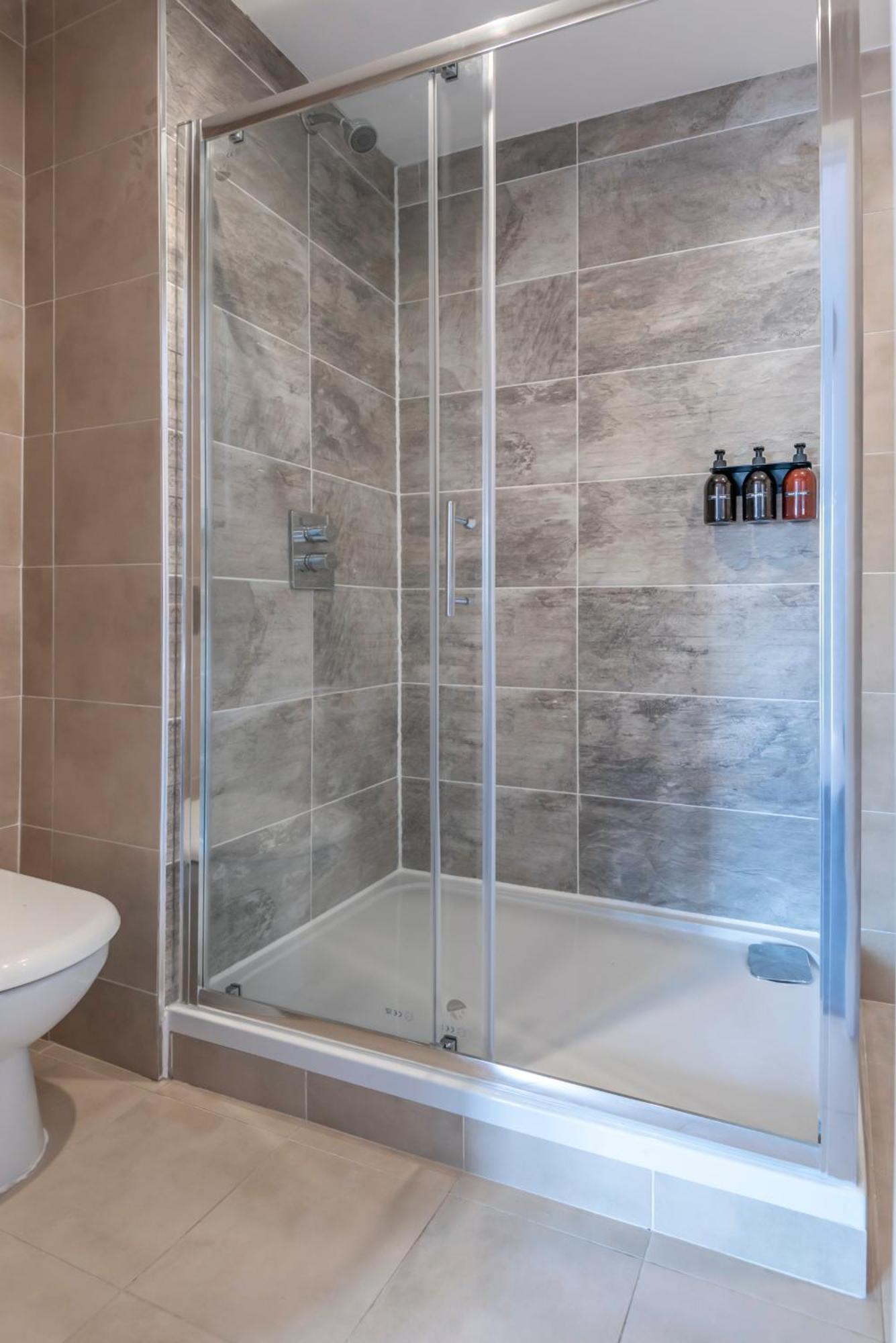 The Loft - Spacious Luxury 2 Bed 2 Bath With Free Secure Parking And Tube Close By Appartamento